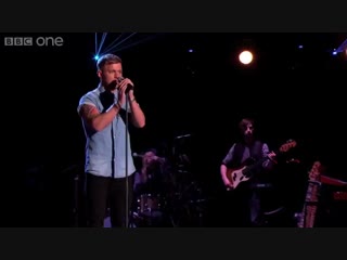 lee glasson - cant get you out of my head (live in the voice uk 2014)